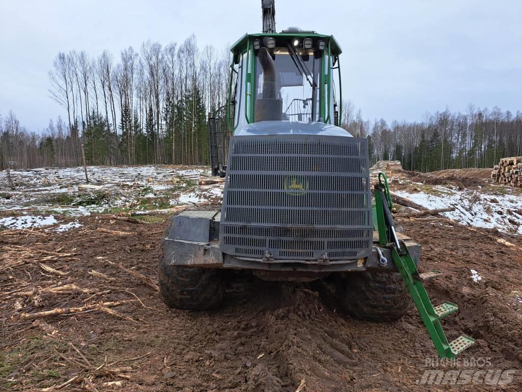John Deere 1210 G フォワーダー