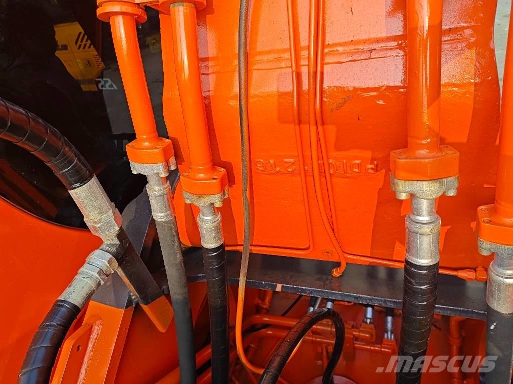 Doosan DX 300 LC 大型油圧ショベル12t以上（パワーショベル・ユンボ）