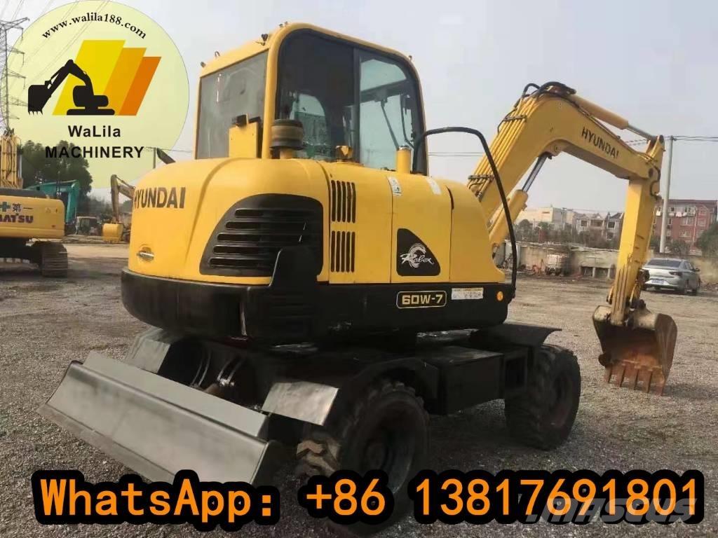 Hyundai 60 W ホイール式油圧ショベル（パワーショベル・ユンボ・バックホー）