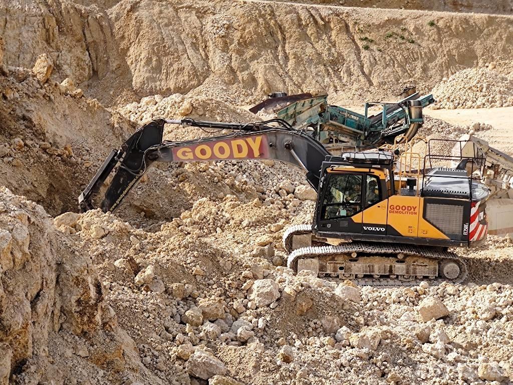 Volvo EC 250 EL 大型油圧ショベル12t以上（パワーショベル・ユンボ）