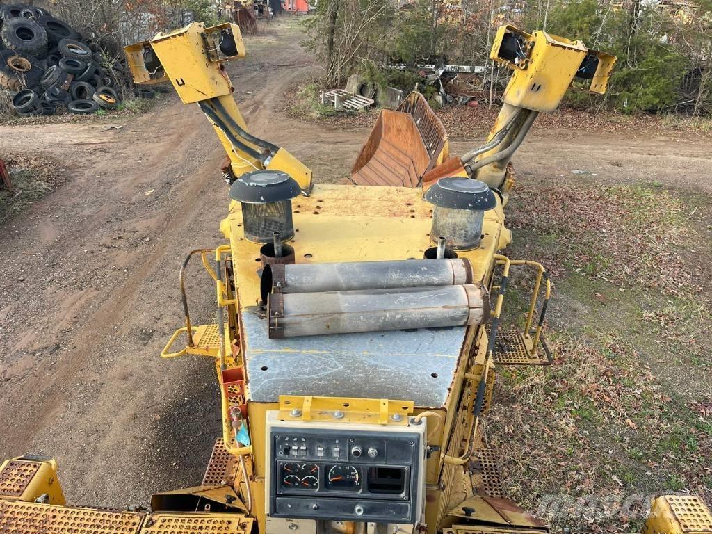 CAT D 11 R ブルドーザー