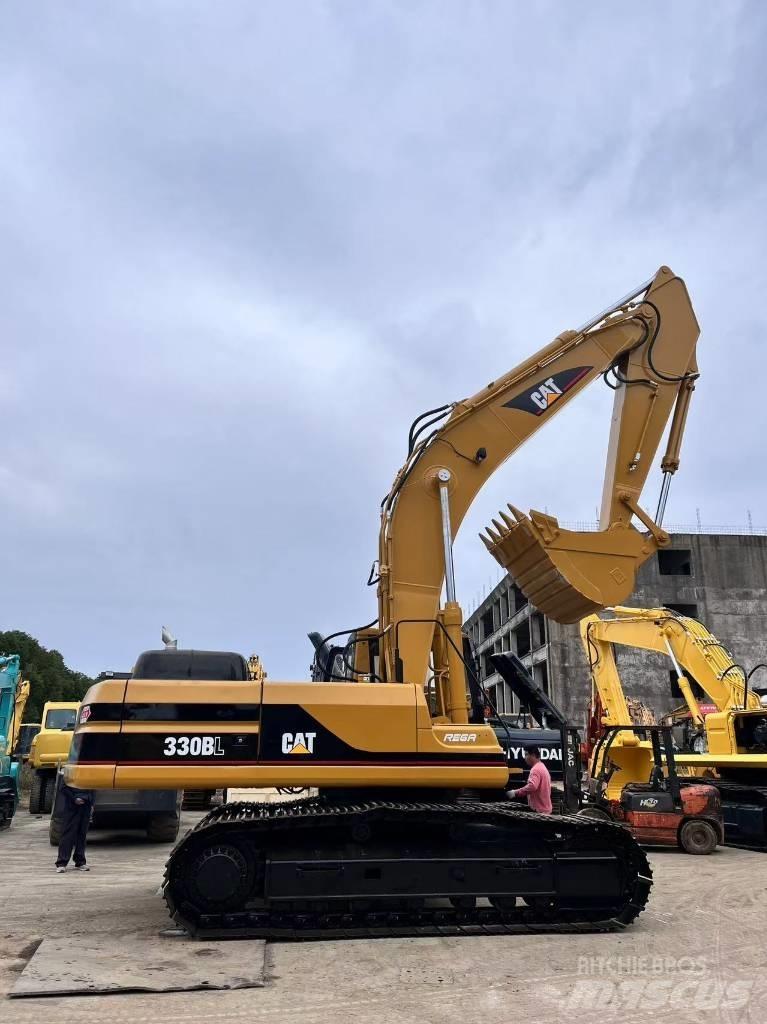 CAT 330 B 大型油圧ショベル12t以上（パワーショベル・ユンボ）