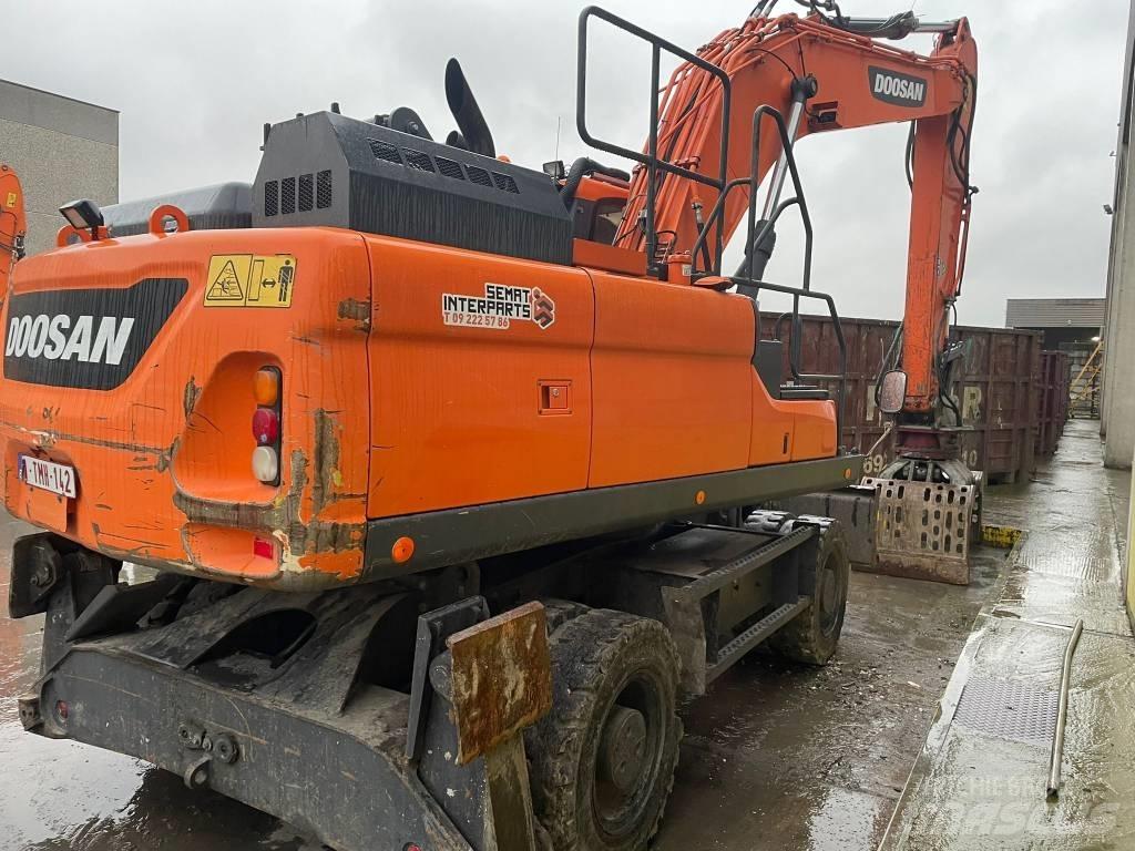 Doosan DX 210 W - 5 ホイール式油圧ショベル（パワーショベル・ユンボ・バックホー）