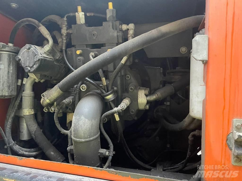 Doosan DX 210 W - 5 ホイール式油圧ショベル（パワーショベル・ユンボ・バックホー）