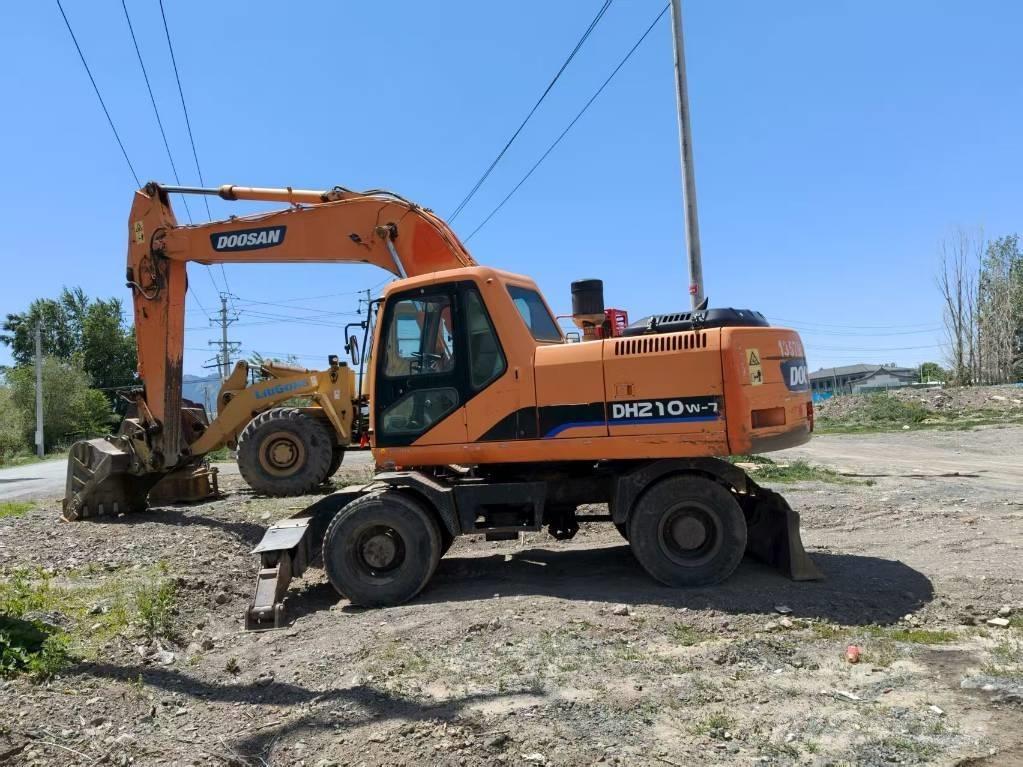 Doosan DH210W-7 ホイール式油圧ショベル（パワーショベル・ユンボ・バックホー）