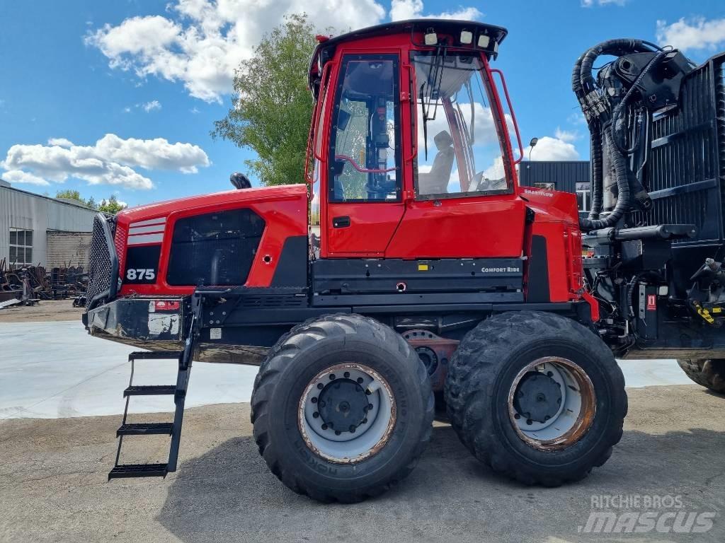 Komatsu 875 フォワーダー