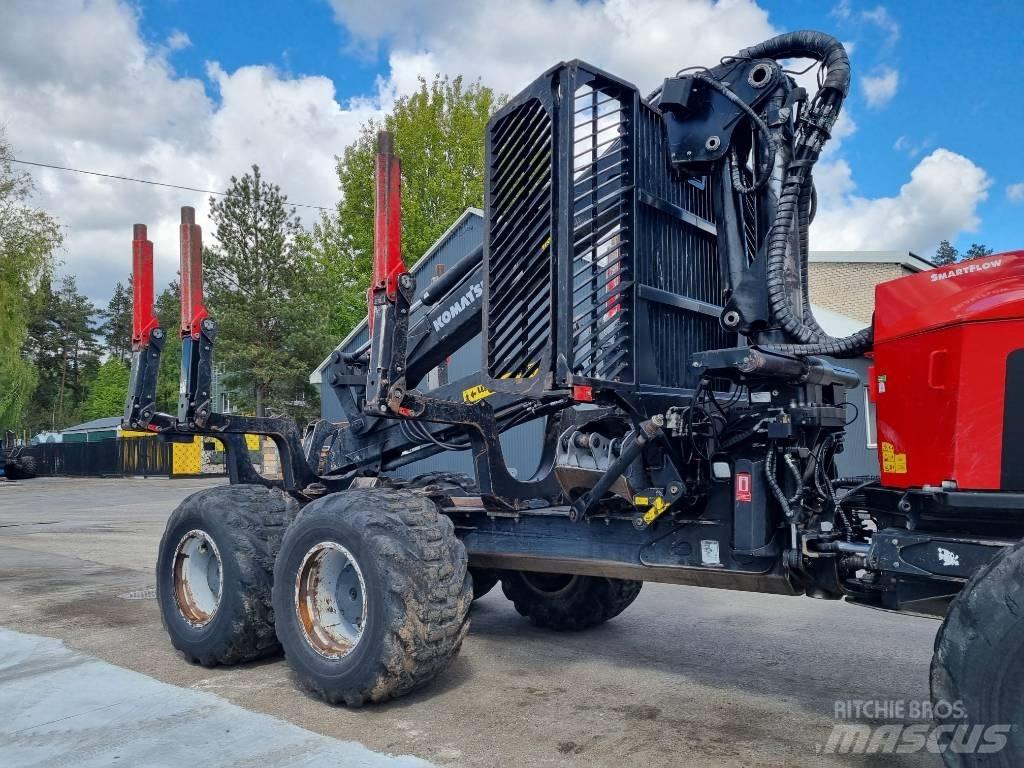 Komatsu 875 フォワーダー