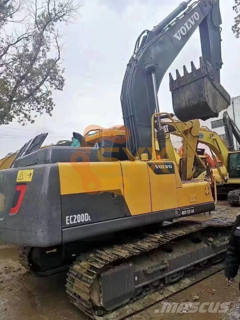 Volvo EC 200 大型油圧ショベル12t以上（パワーショベル・ユンボ）