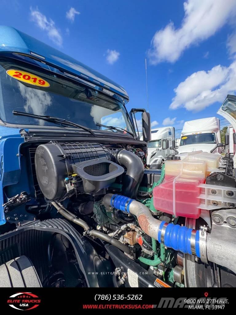 Volvo Commercial VNL 中古トラクターヘッド | トレーラーヘッド