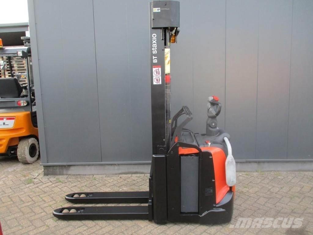 BT SPE 140L ウォーキンフォークリフト