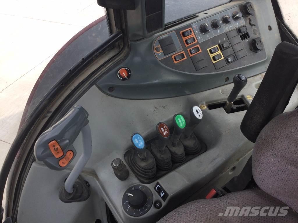 Valtra N123 トラクター