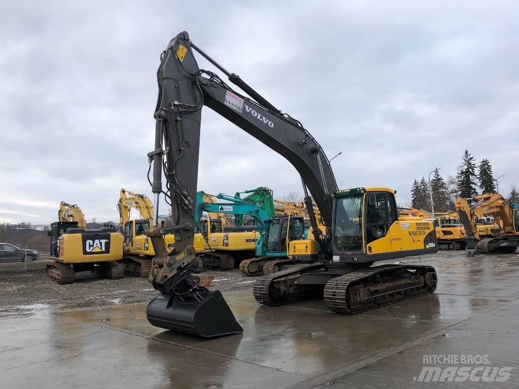 Volvo EC 240 C N L 大型油圧ショベル12t以上（パワーショベル・ユンボ）