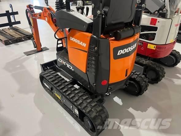 Doosan DX 10 Z ミニ油圧ショベル 7t以下（ミニユンボ・ミニディガー）