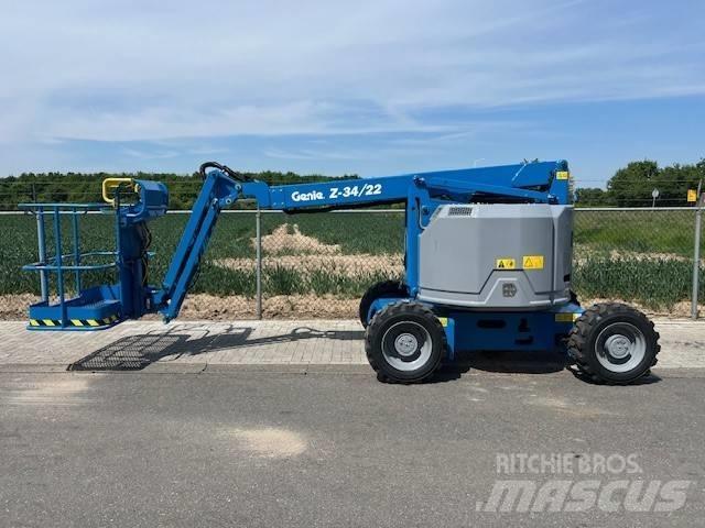 Genie Z 34/22 IC ブームリフト　屈伸型