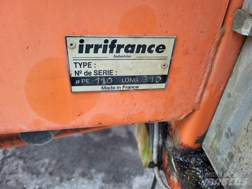 Irrifrance 1020 自動車