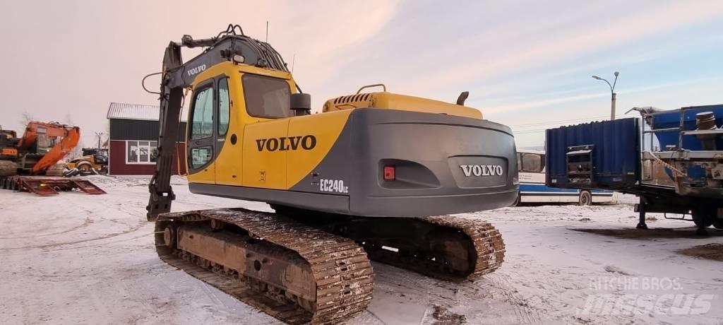 Volvo EC 240 C L 大型油圧ショベル12t以上（パワーショベル・ユンボ）