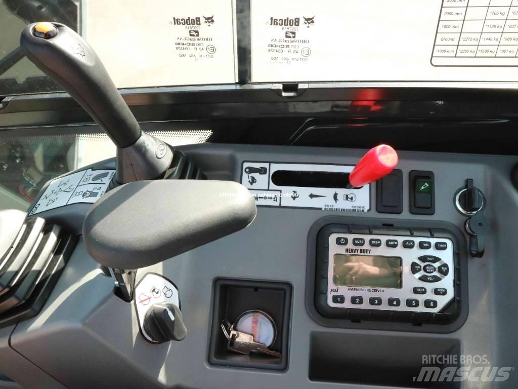 Bobcat E 35 z ミニ油圧ショベル 7t以下（ミニユンボ・ミニディガー）