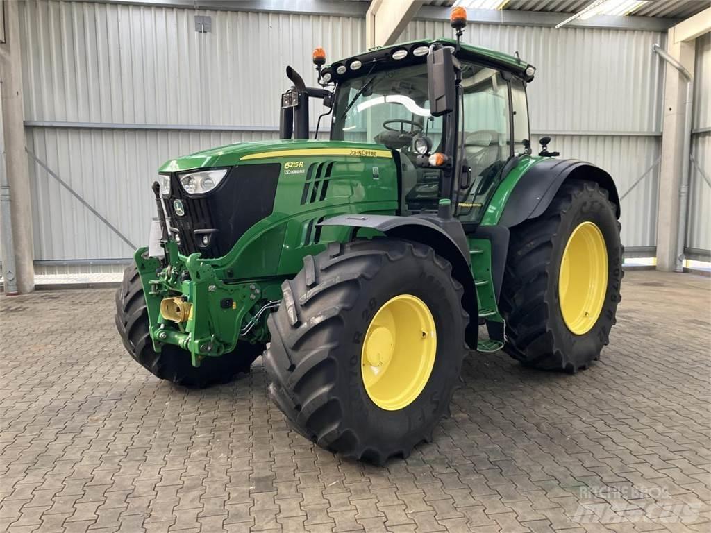 John Deere 6215R トラクター