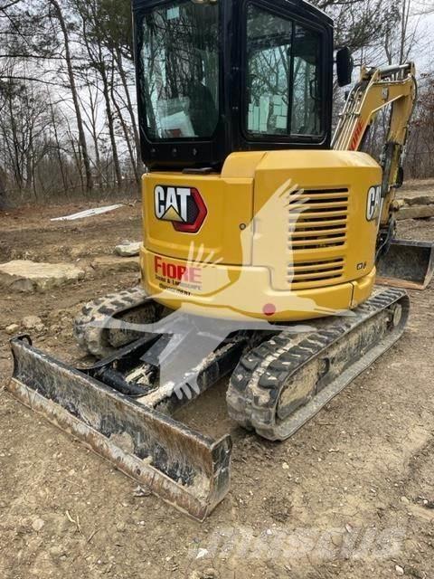 CAT 303.5E2 CR ミニ油圧ショベル 7t以下（ミニユンボ・ミニディガー）
