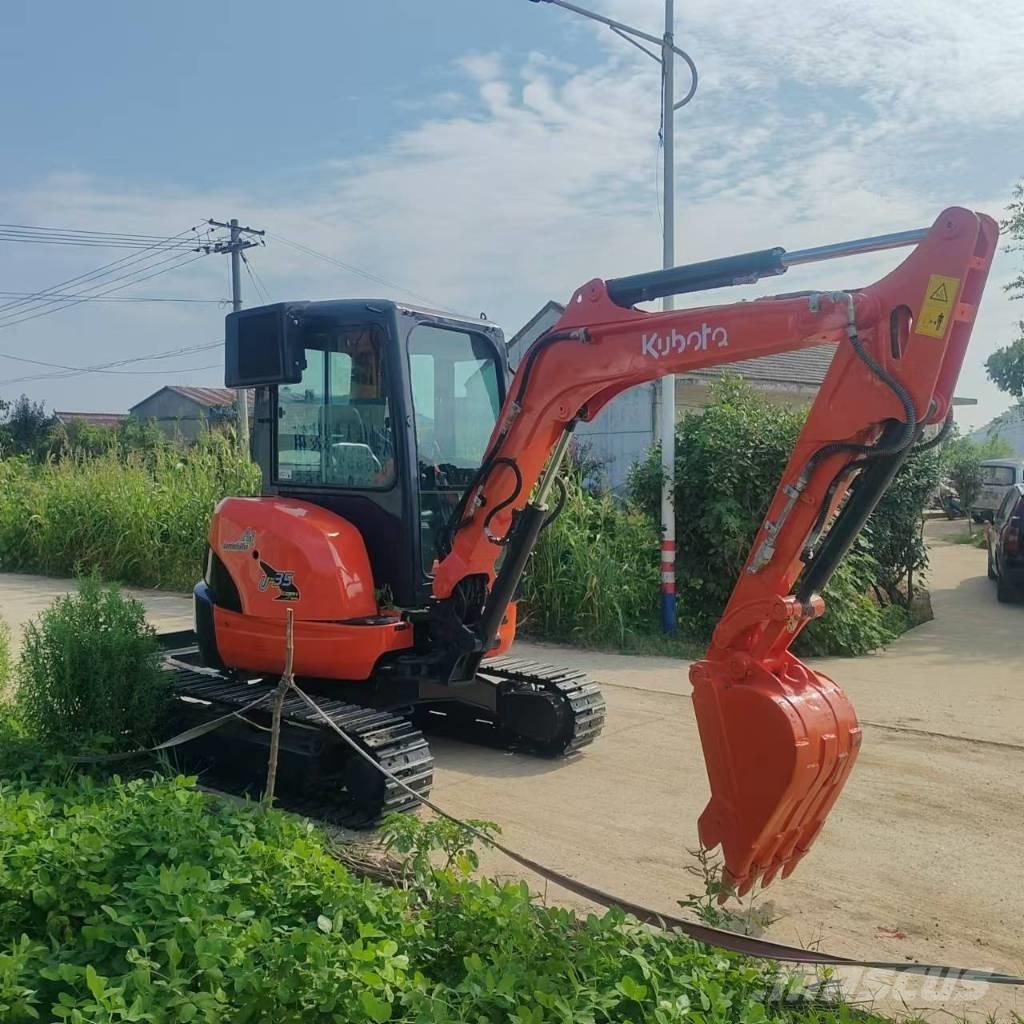 Kubota U 35 ミニ油圧ショベル 7t以下（ミニユンボ・ミニディガー）
