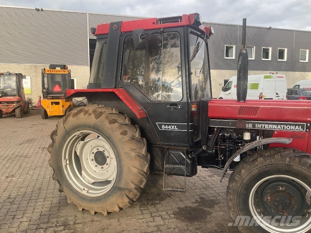 Case IH 844 xla トラクター