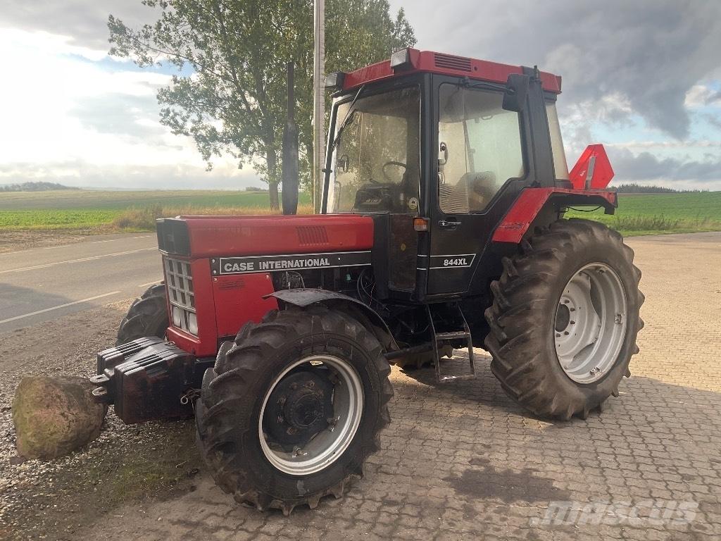 Case IH 844 xla トラクター