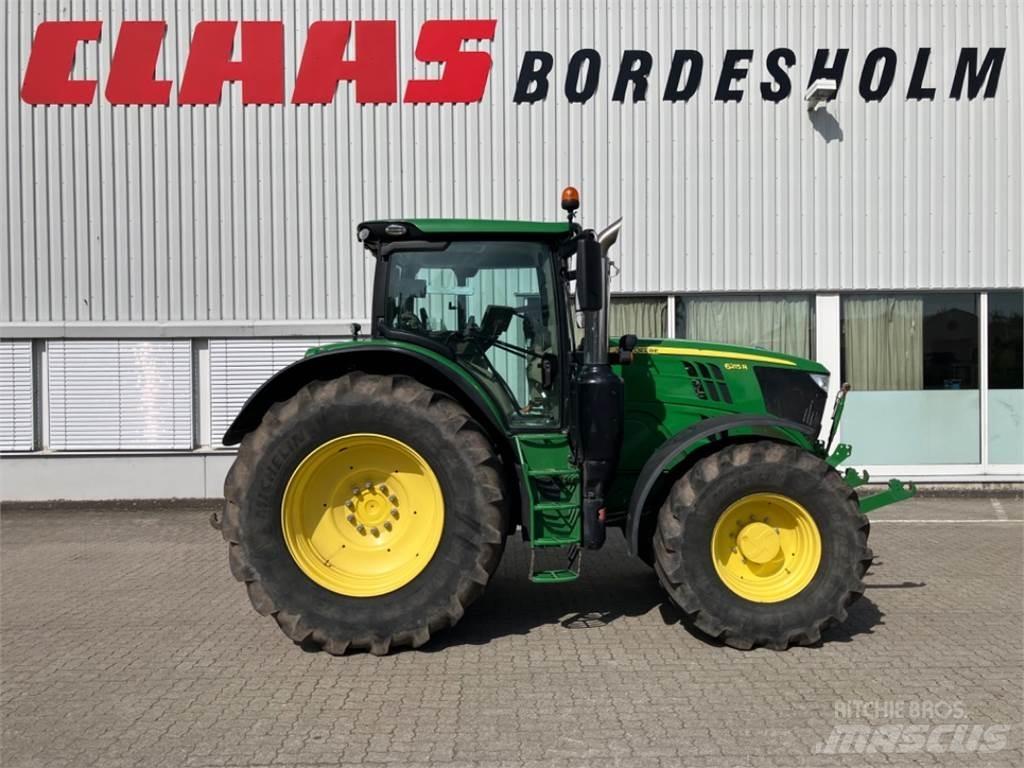 John Deere 6215 R トラクター