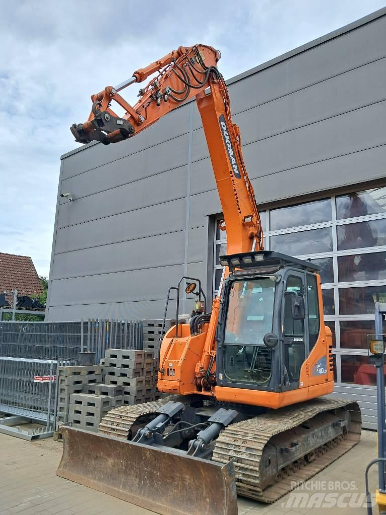 Doosan DX 140 LCR-3 大型油圧ショベル12t以上（パワーショベル・ユンボ）