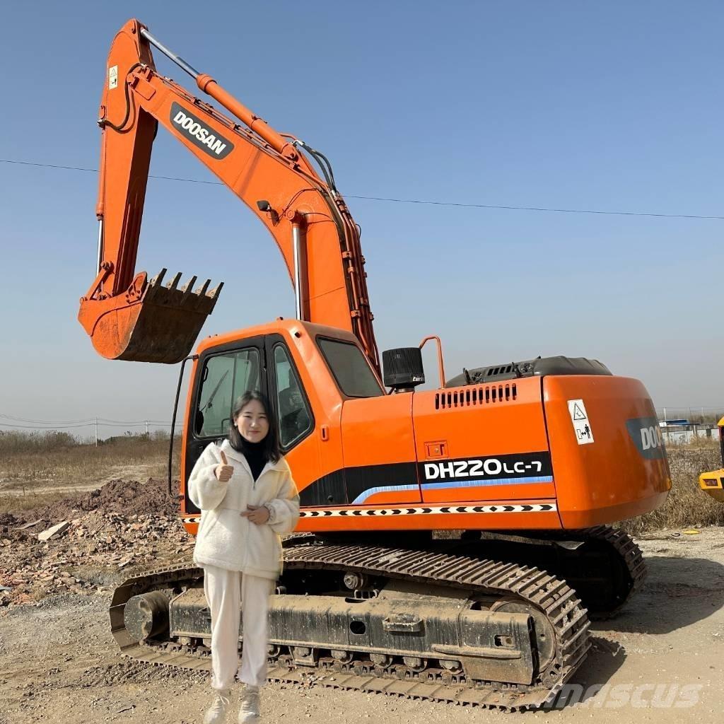 Doosan DH220LC-7 大型油圧ショベル12t以上（パワーショベル・ユンボ）