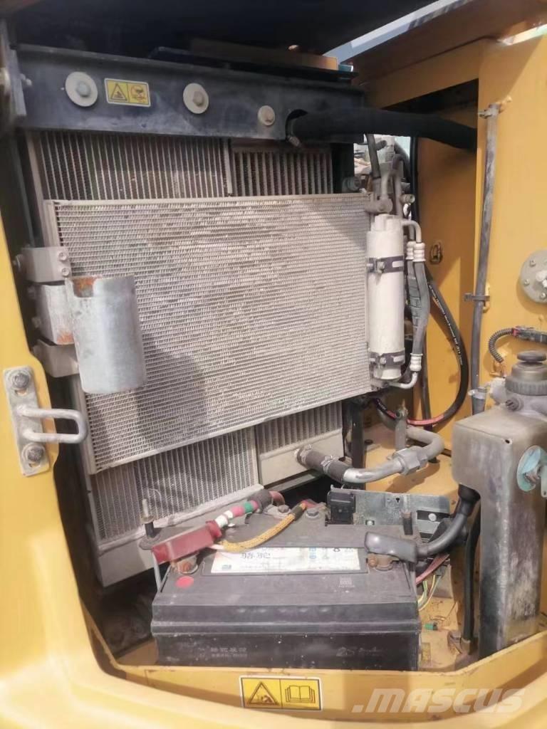 CAT 307E2 中型油圧ショベル 7ｔ-12ｔ（ユンボ・パワーショベル・バックホー）