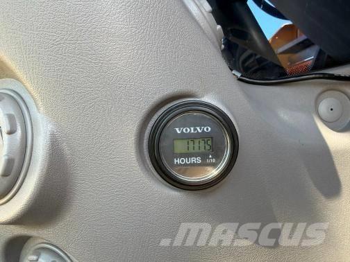 Volvo EC 300 E 大型油圧ショベル12t以上（パワーショベル・ユンボ）