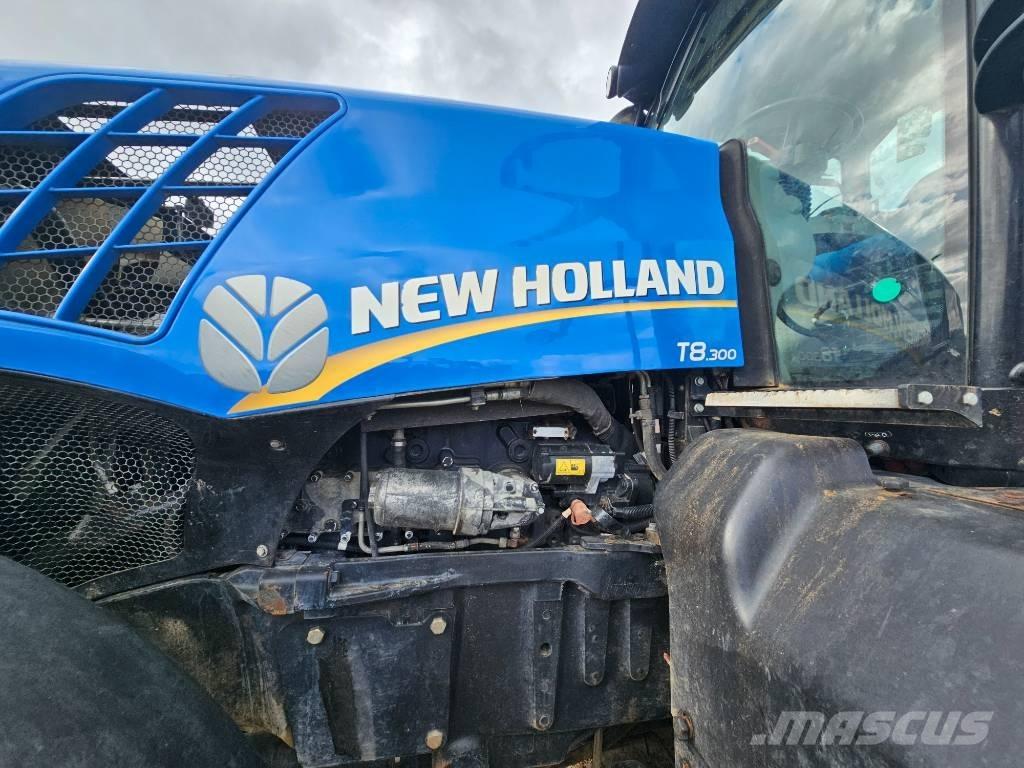New Holland T 8.300 トラクター