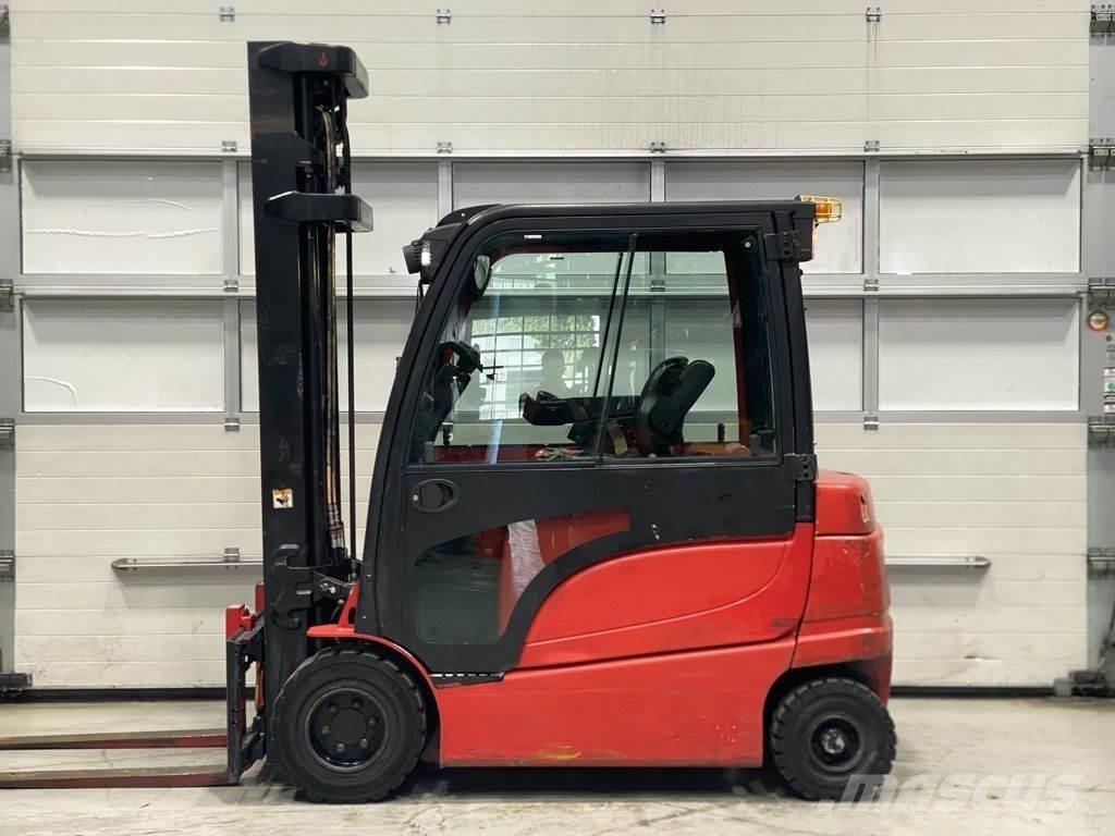 Hyster J3.0XN バッテリーフォークリフト