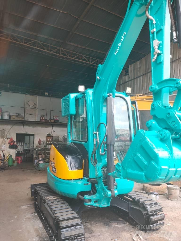Kubota U 35 大型油圧ショベル12t以上（パワーショベル・ユンボ）