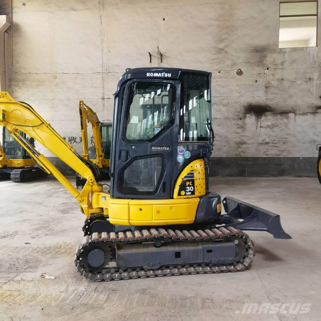 Komatsu PC30 大型油圧ショベル12t以上（パワーショベル・ユンボ）