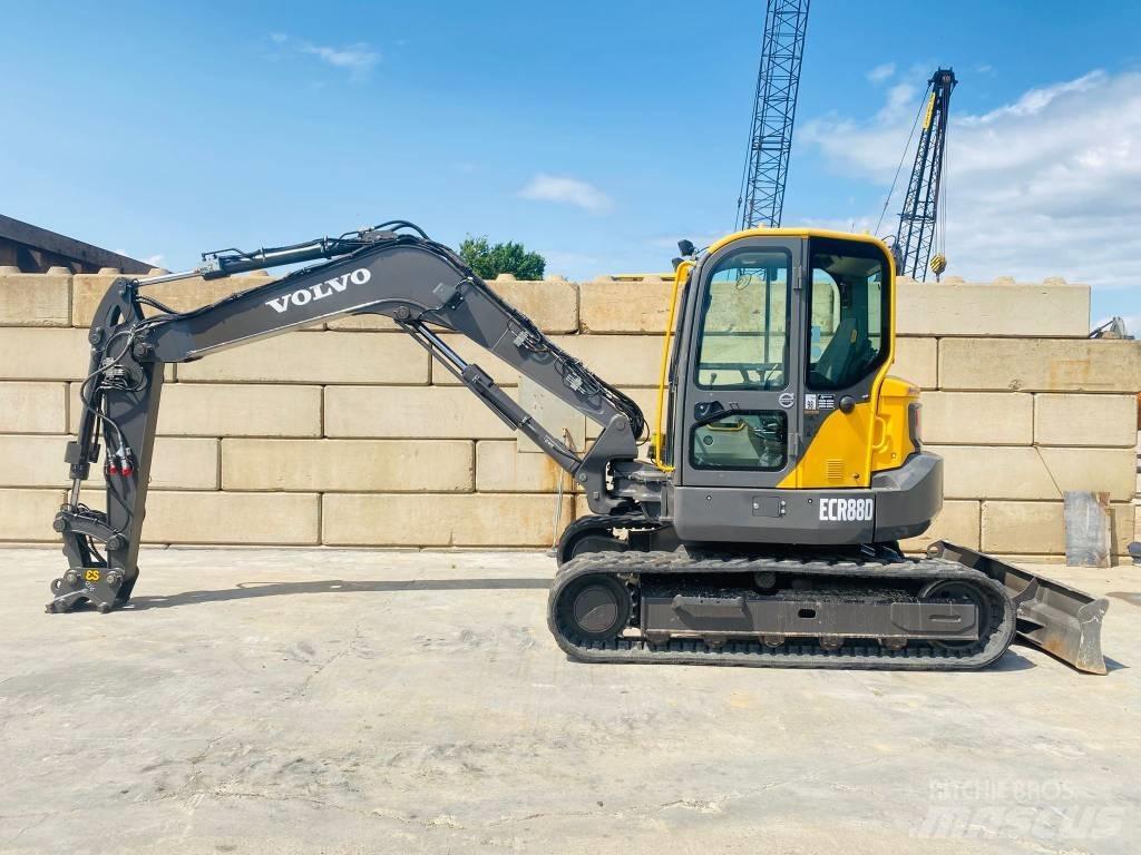 Volvo ECR 88 D 中型油圧ショベル 7ｔ-12ｔ（ユンボ・パワーショベル・バックホー）