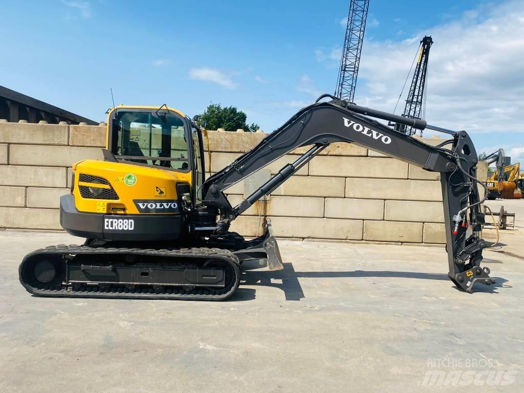 Volvo ECR 88 D 中型油圧ショベル 7ｔ-12ｔ（ユンボ・パワーショベル・バックホー）