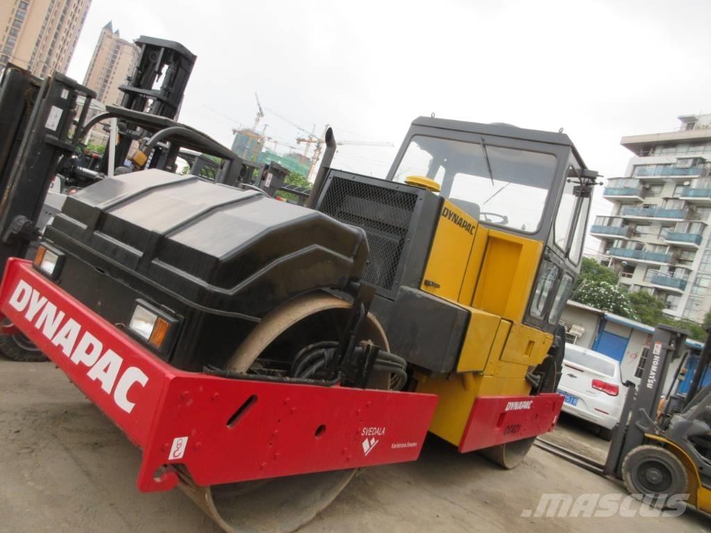 Dynapac CC 421 タンデムローラ
