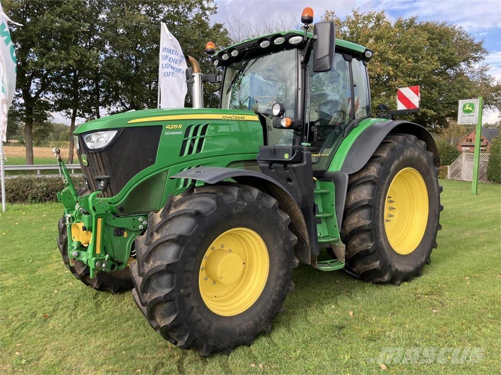 John Deere 6215R トラクター
