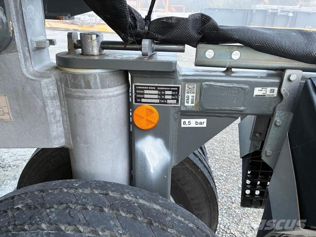 Liebherr L1-32 タワークレーン