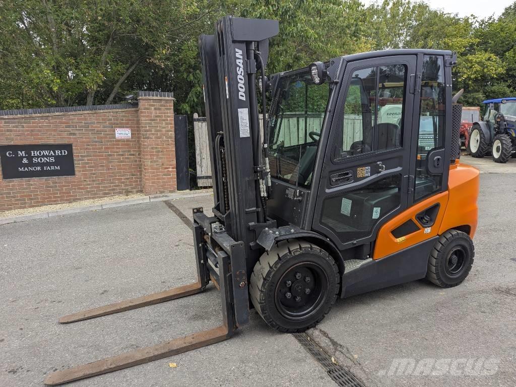 Doosan D 35 C-9 ディーゼル・軽油