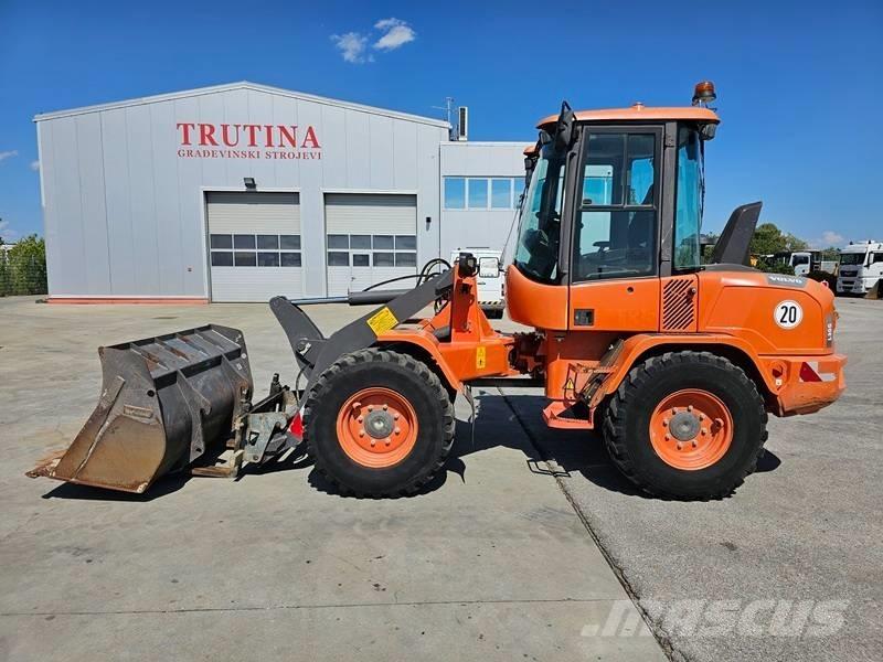 Volvo L 30 G ホイールローダー・タイヤショベル