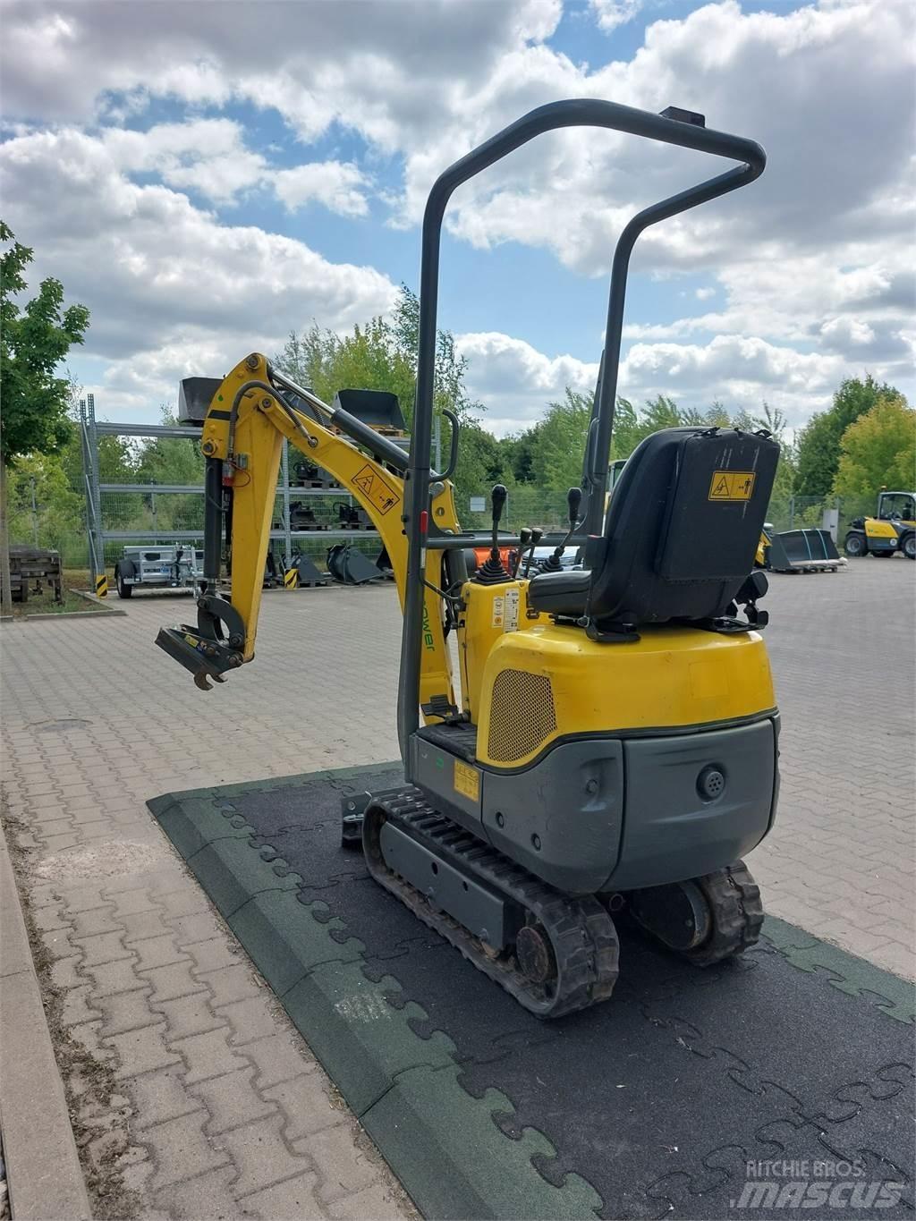 Wacker Neuson 803 大型油圧ショベル12t以上（パワーショベル・ユンボ）