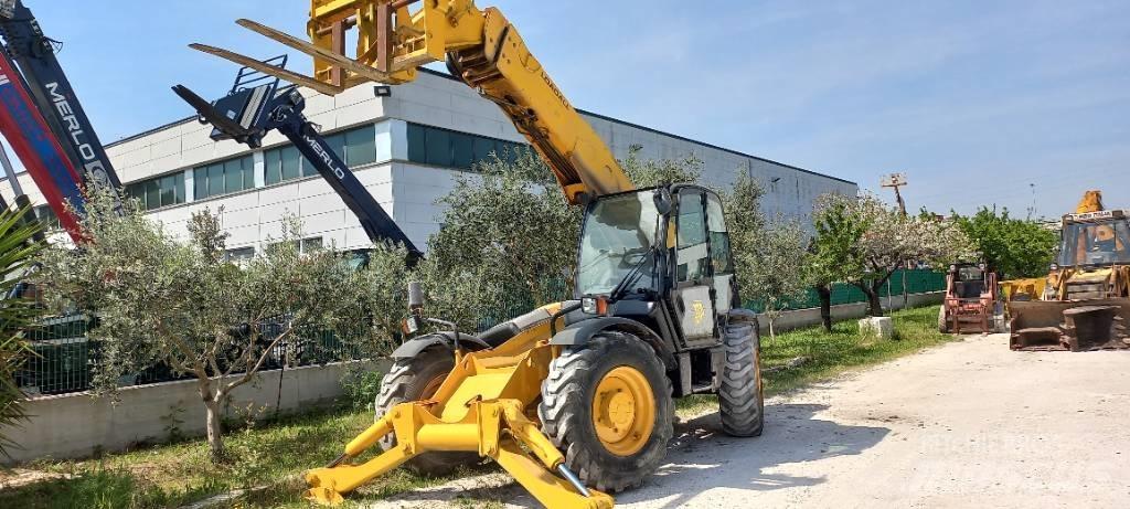 JCB 532-120 テレスコーピックハンドラー