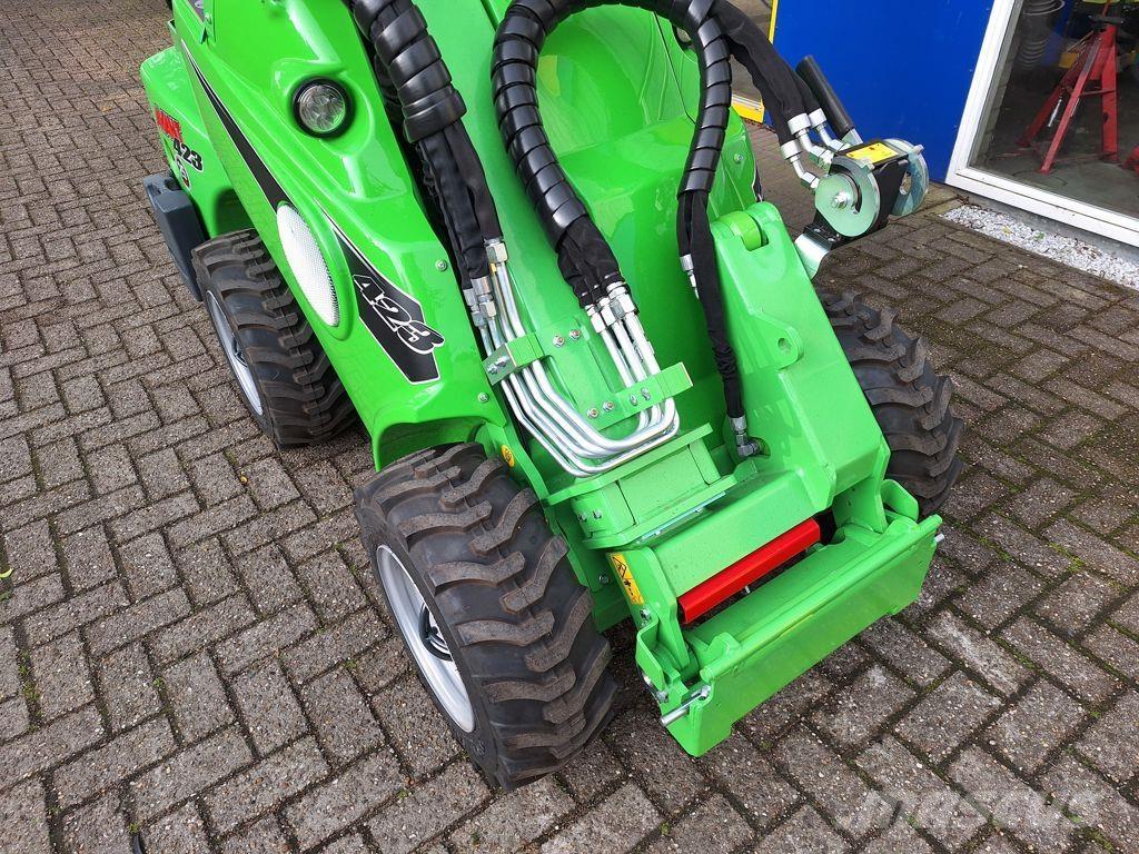 Avant 423 TDL 特殊油圧ショベル