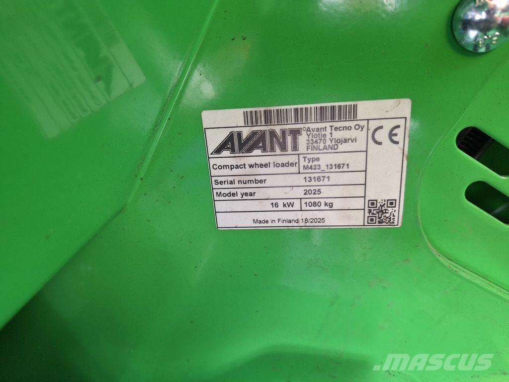 Avant 423 TDL 特殊油圧ショベル