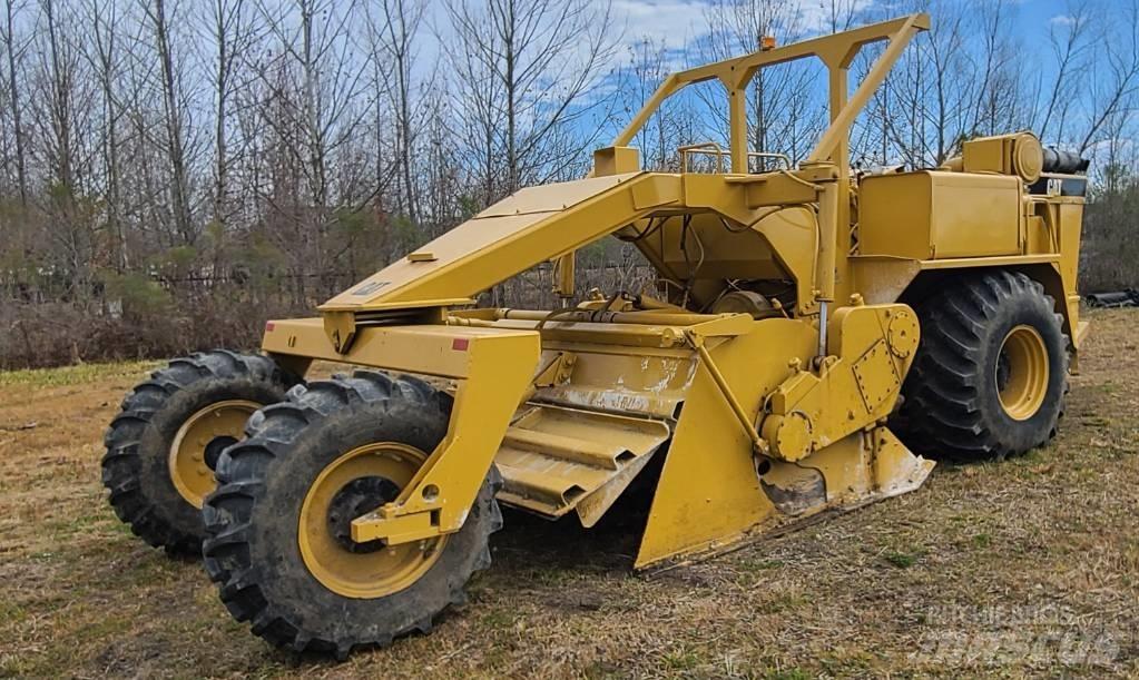 CAT SS 250 B ソイルコンパクター