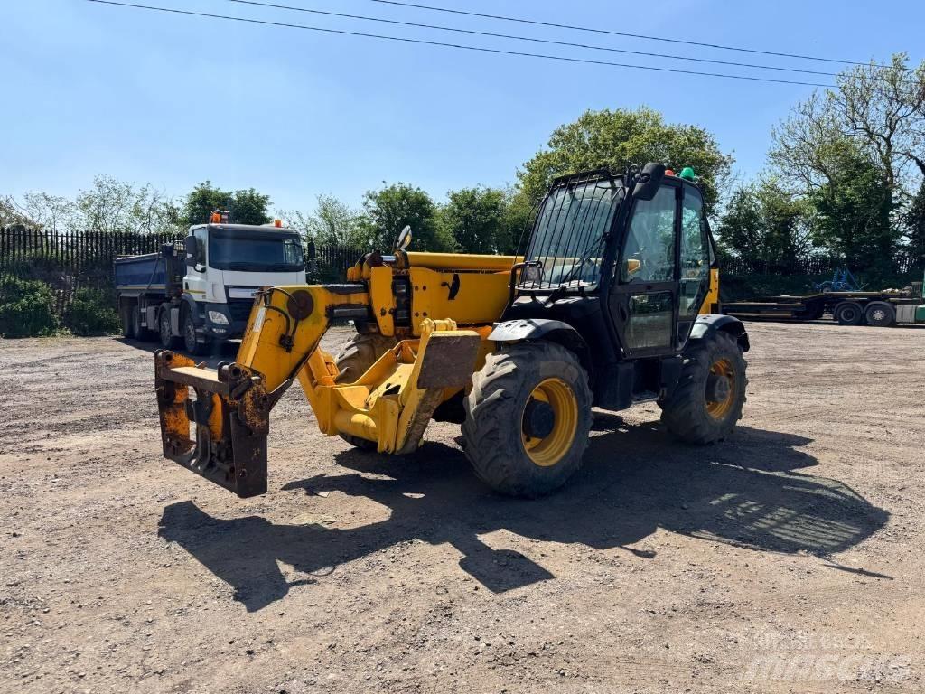 JCB 535-125 テレスコーピックハンドラー
