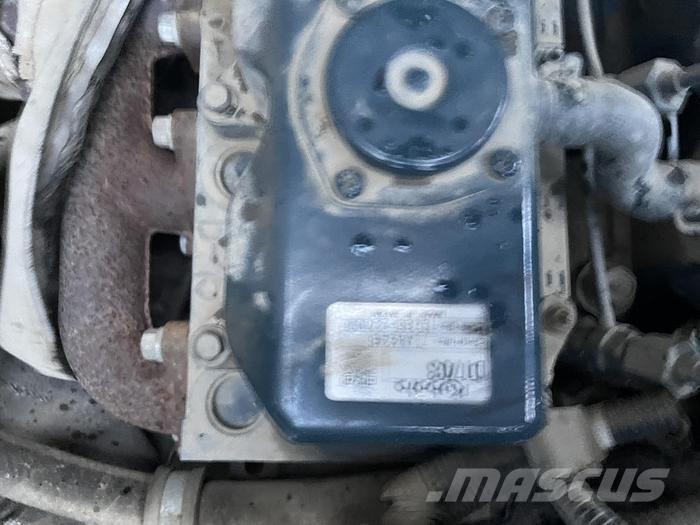 JCB 3STH サイト　ダンプ