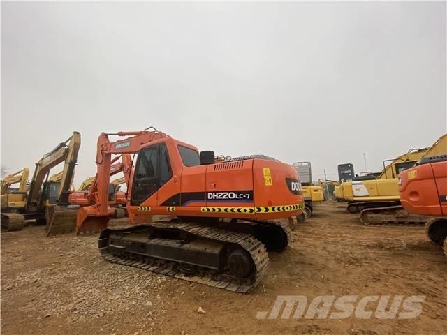 Doosan DH220LC-7 大型油圧ショベル12t以上（パワーショベル・ユンボ）